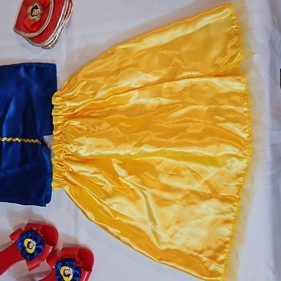 Disney's Snow White Child's Costume size 4-6x - Picture 5 of 11